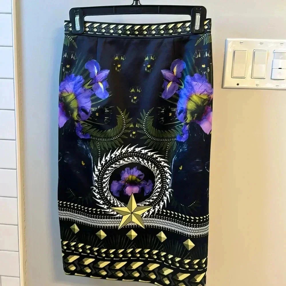 Givenchy Paris Skirt size 36